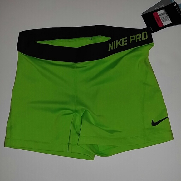 Nike Pants - NWT Nike Pro Hypercool compression shorts L